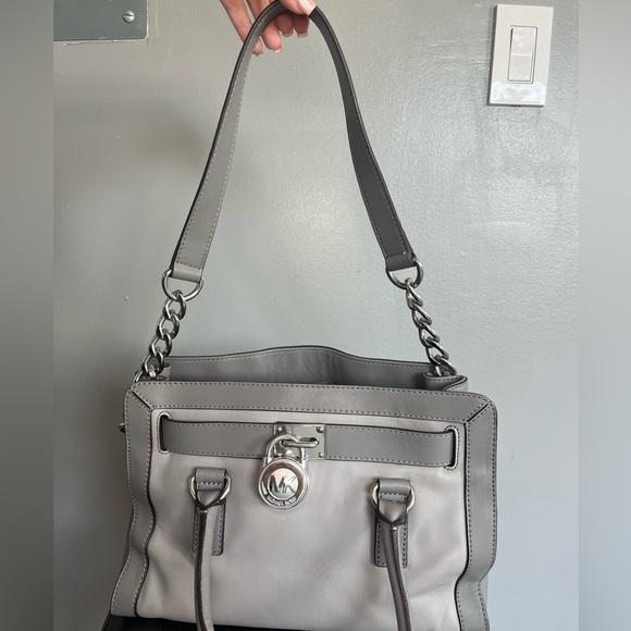 Michael Kors Hamilton - Picture 5 of 10